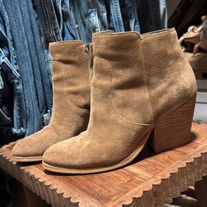 TREASURE&BOND Tan Suede Ankle Boots